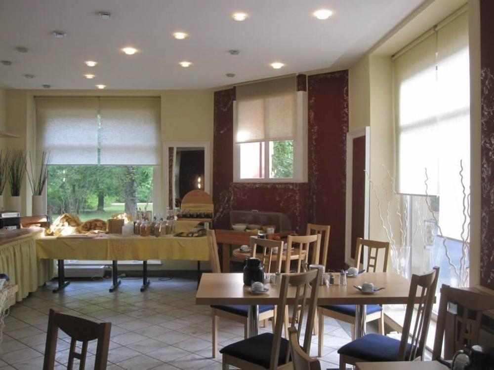 Hotel Am Bonhoefferplatz Δρέσδη Εξωτερικό φωτογραφία