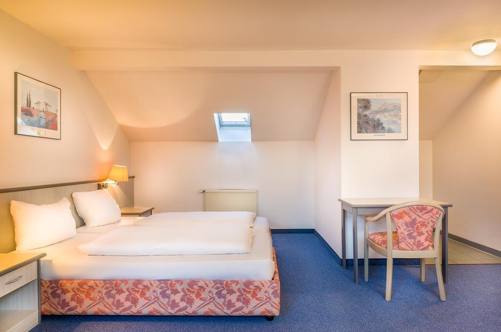 Hotel Am Bonhoefferplatz Δρέσδη Εξωτερικό φωτογραφία