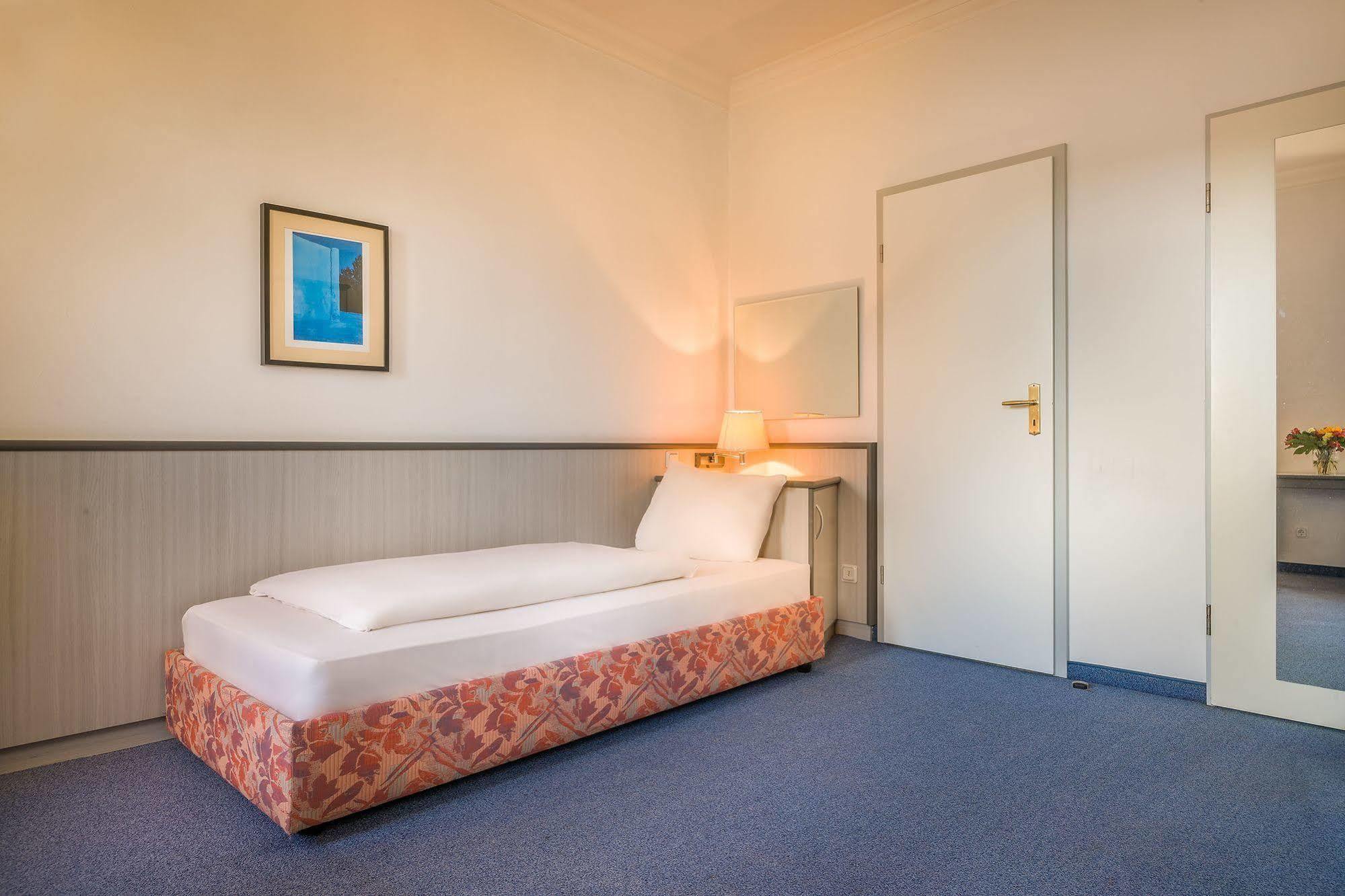 Hotel Am Bonhoefferplatz Δρέσδη Εξωτερικό φωτογραφία