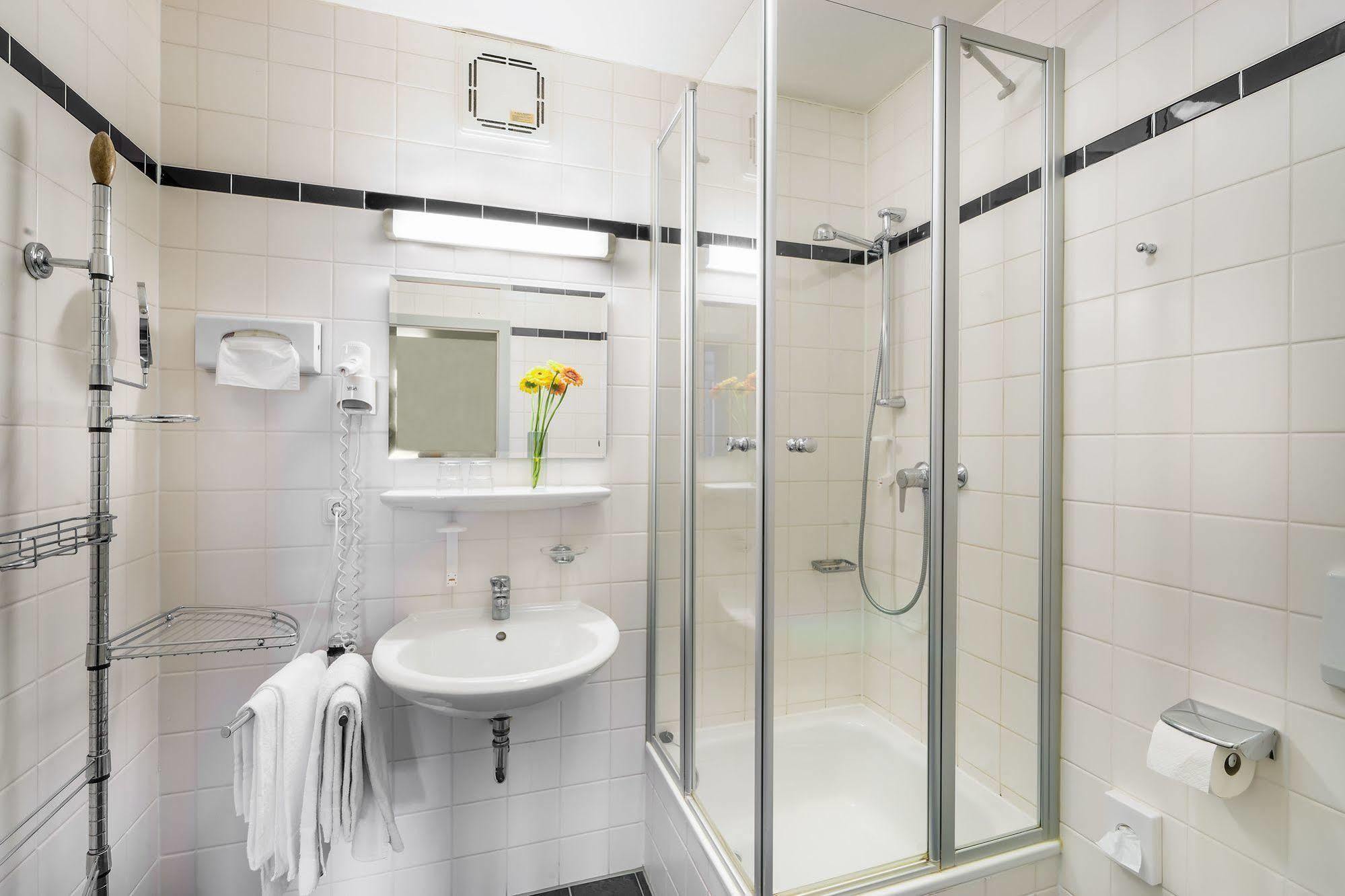Hotel Am Bonhoefferplatz Δρέσδη Εξωτερικό φωτογραφία